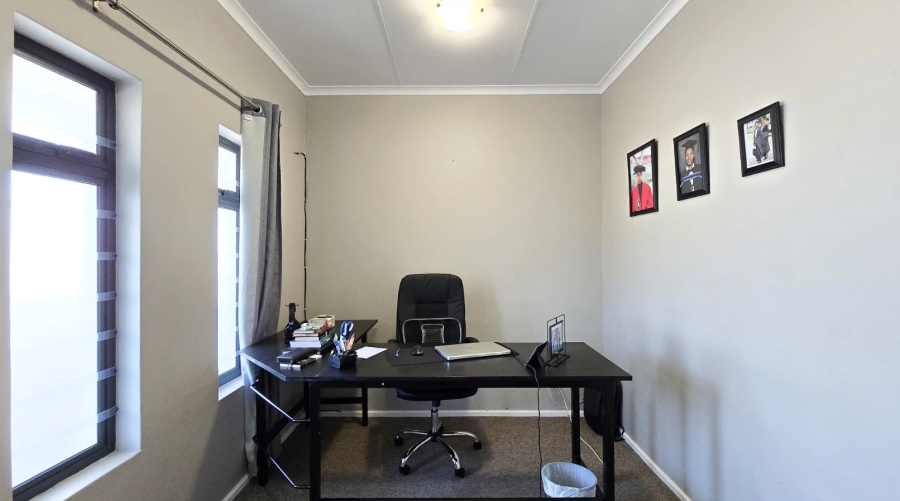 2 Bedroom Property for Sale in Nahoon Valley Park Eastern Cape